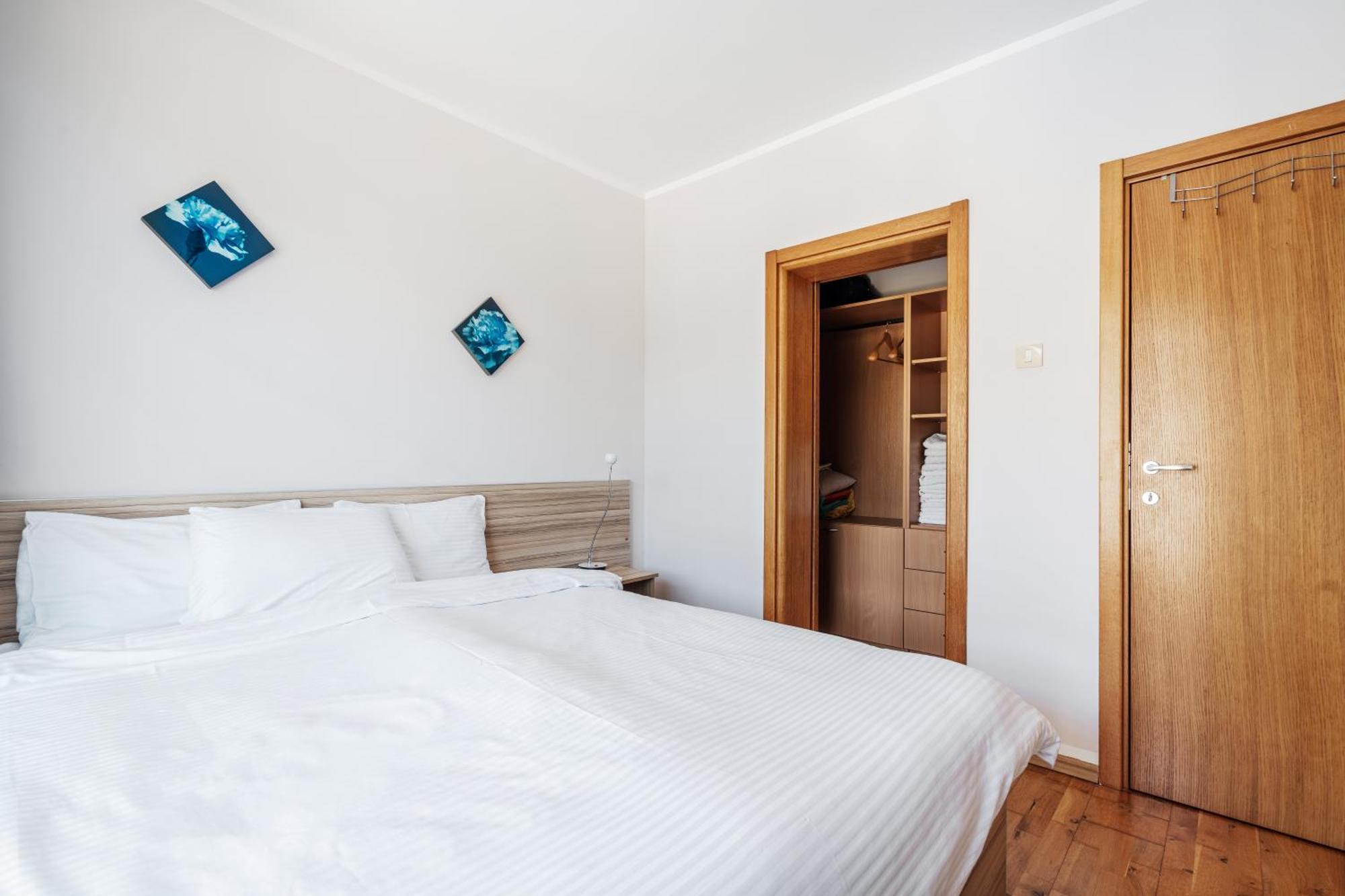 Blue Horison By In Appartement